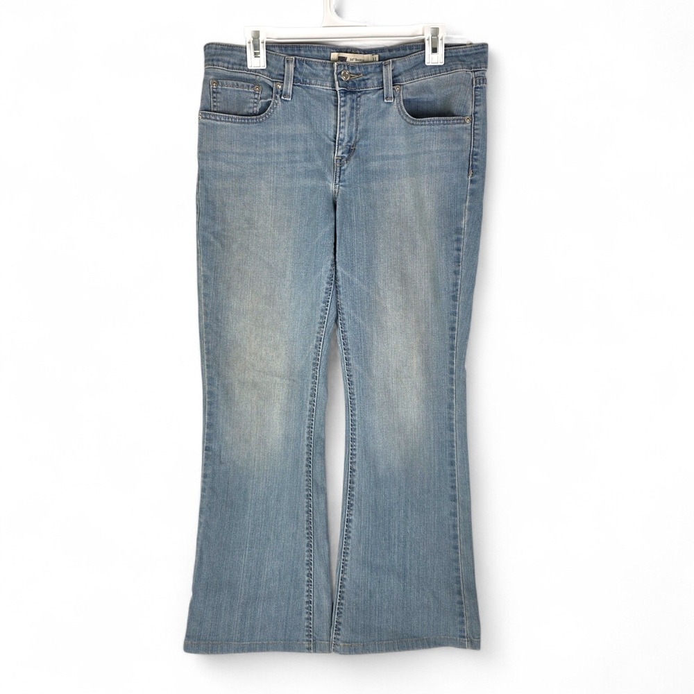 Levis 518 Bootcut Jeans Womens 11 Medium Wash Blue Denim Mid Rise Stretch